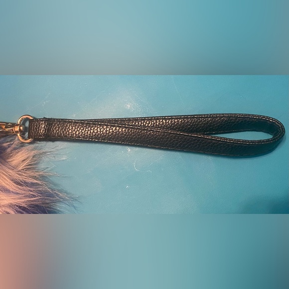 Faux Fur Multi-Colored Wristlet Clutch Purse - Picture 4 of 5